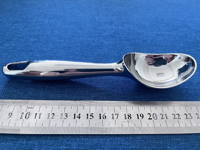 Paano nagbibigay ng kasiyahan at pakiramdam ng pagiging bago sa mga user ang bagong inilabas na mataas na kalidad na ice cream scoop mula sa Hanjia?